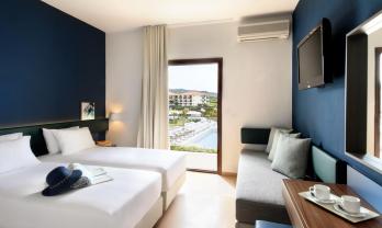 Akrathos beach Hotel